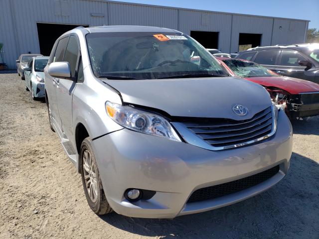 TOYOTA SIENNA XLE 2017 with VIN 5TDYZ3DC4HS886170 - Photo from auction