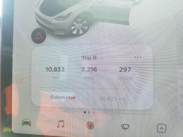 Photo 8 from auction – 2020 TESLA MODEL Y with VIN 5YJYGDEE5LF039716