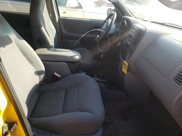 Photo 5 from auction – 2001 FORD ESCAPE XLT with VIN 1FMYU04171KE86107