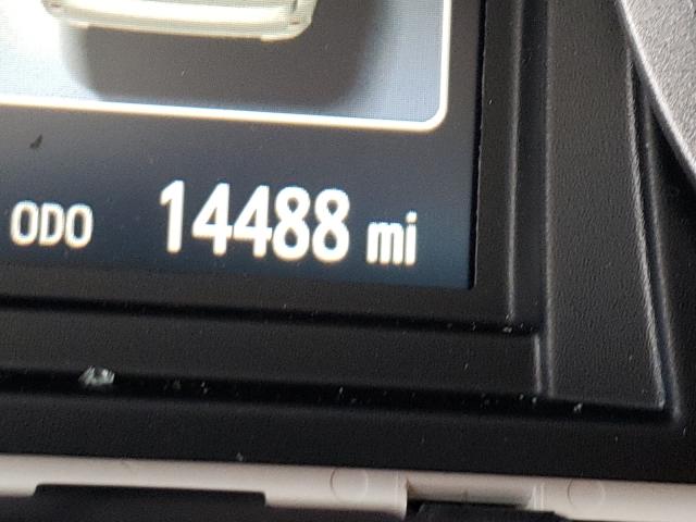 Photo 8 from auction – 2017 TOYOTA SIENNA XLE with VIN 5TDYZ3DC4HS886170