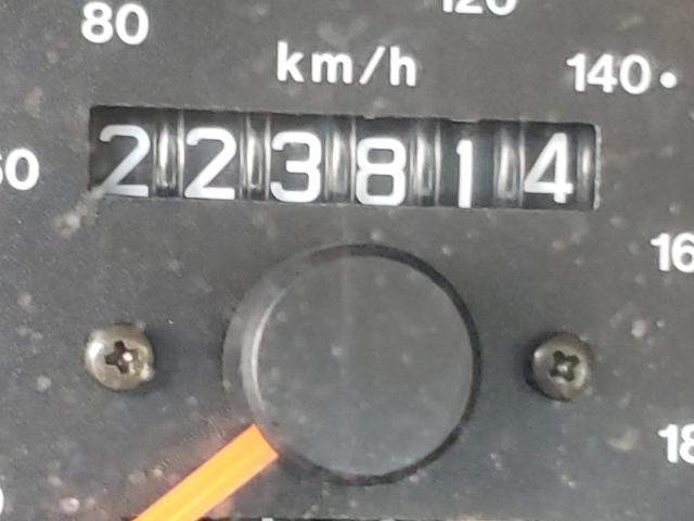 Photo 8 from auction – 1999 ISUZU RODEO S with VIN 4S2CK58W4X4383607