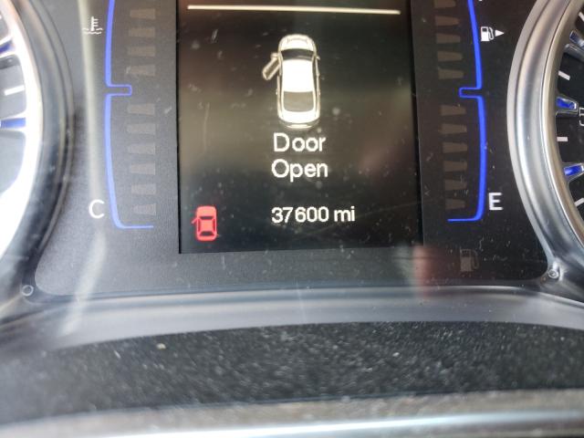 Photo 8 from auction – 2015 CHRYSLER 200 LIMITE with VIN 1C3CCCAB0FN752626