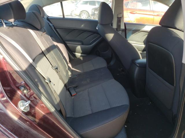 Photo 6 from auction – 2018 KIA FORTE LX with VIN 3KPFL4A78JE188800