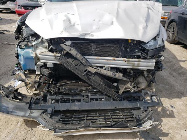 Zdjęcie 9 z aukcji – 2016 FORD FUSION SE z VIN 3FA6P0HD2GR325388
