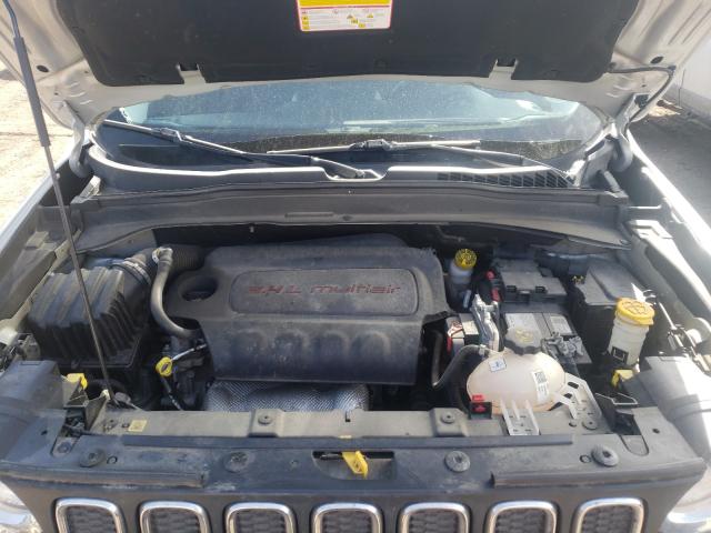 Photo 7 from auction – 2015 JEEP RENEGADE L with VIN ZACCJBBT2FPB30541
