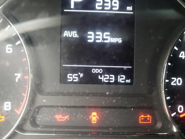 Photo 8 from auction – 2017 KIA FORTE LX with VIN 3KPFK4A75HE058535