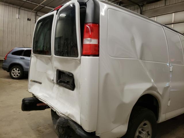 Photo 9 from auction – 2018 CHEVROLET EXPRESS G2 with VIN 1GCWGAFP9J1325712