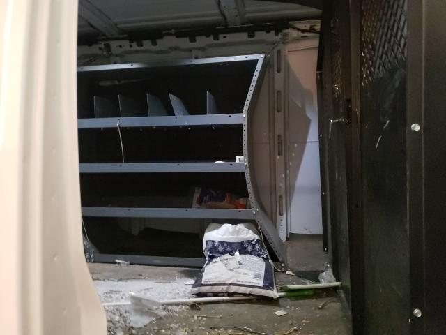 Photo 6 from auction – 2018 CHEVROLET EXPRESS G2 with VIN 1GCWGAFP9J1325712