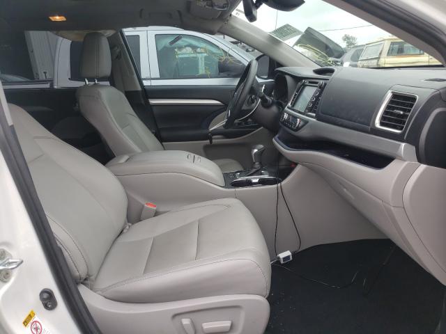 Photo 5 from auction – 2018 TOYOTA HIGHLANDER with VIN 5TDJZRFH2JS853543