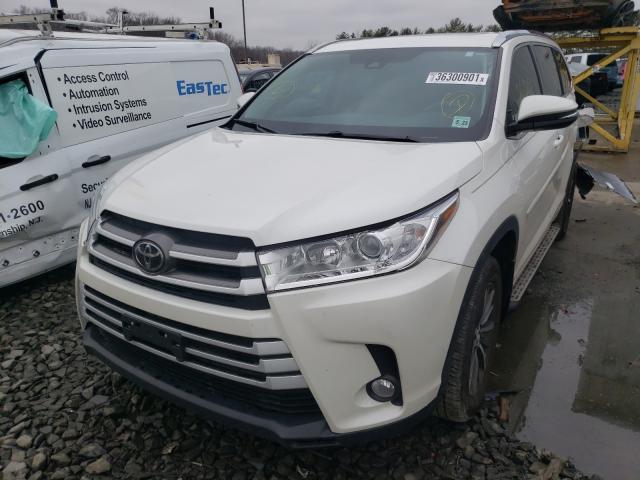 Photo 2 from auction – 2018 TOYOTA HIGHLANDER with VIN 5TDJZRFH2JS853543