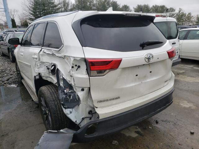 Photo 3 from auction – 2018 TOYOTA HIGHLANDER with VIN 5TDJZRFH2JS853543