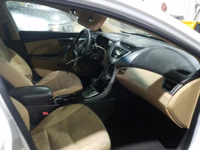 Photo 5 from auction – 2012 HYUNDAI ELANTRA GL with VIN 5NPDH4AE4CH147067