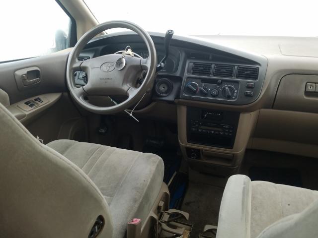Photo 9 from auction – 1999 TOYOTA SIENNA CE with VIN 4T3ZF19C8XU104668