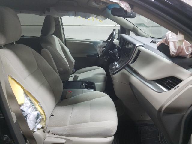 Photo 5 from auction – 2016 TOYOTA SIENNA LE with VIN 5TDKK3DC4GS748038
