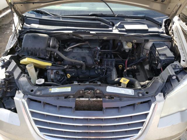 Photo 7 from auction – 2009 CHRYSLER TOWN & COU with VIN 2A8HR44EX9R503116