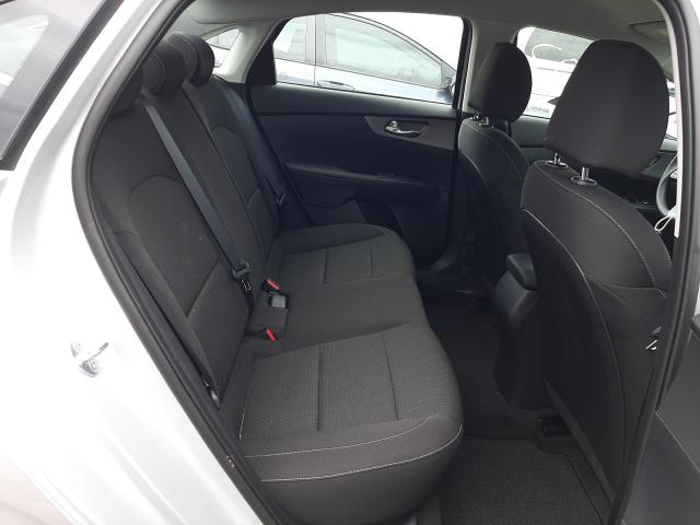 Photo 6 from auction – 2021 KIA FORTE FE with VIN 3KPF24AD6ME319493
