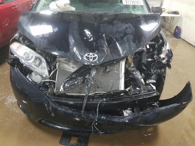 Photo 9 from auction – 2016 TOYOTA SIENNA LE with VIN 5TDKK3DC4GS748038