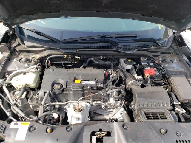 Photo 7 from auction – 2017 HONDA CIVIC LX with VIN 2HGFC2F52HH552513