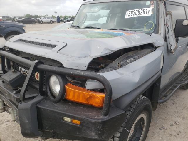 Photo 9 from auction – 2013 TOYOTA FJ CRUISER with VIN JTEBU4BF2DK161395