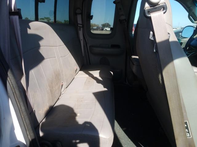 Photo 6 from auction – 2000 FORD F150 with VIN 1FTRX17L5YKA95809