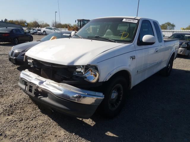 Zdjęcie 2 z aukcji – 2000 FORD F150 z VIN 1FTRX17L5YKA95809