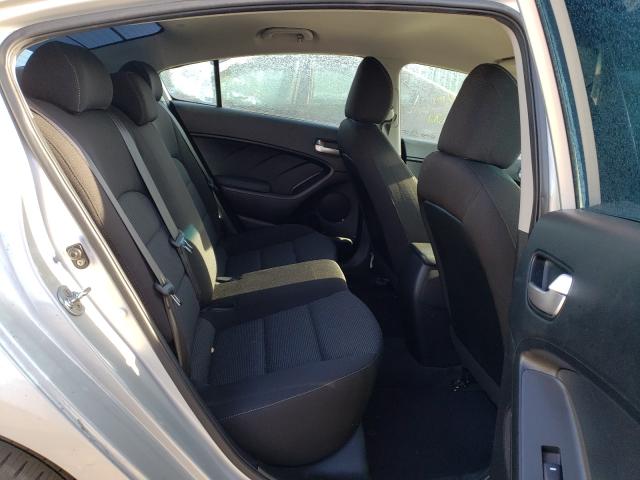 Photo 6 from auction – 2017 KIA FORTE LX with VIN 3KPFK4A70HE085464