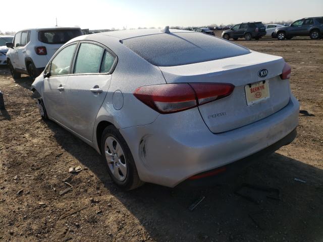Photo 3 from auction – 2017 KIA FORTE LX with VIN 3KPFK4A70HE085464