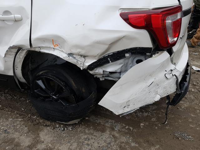 Photo 9 from auction – 2017 FORD EXPLORER X with VIN 1FM5K7D84HGC99421