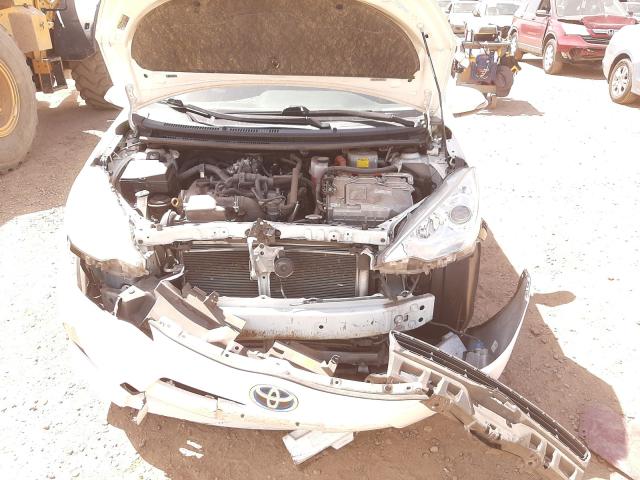 Photo 9 from auction – 2013 TOYOTA PRIUS C with VIN JTDKDTB30D1535402