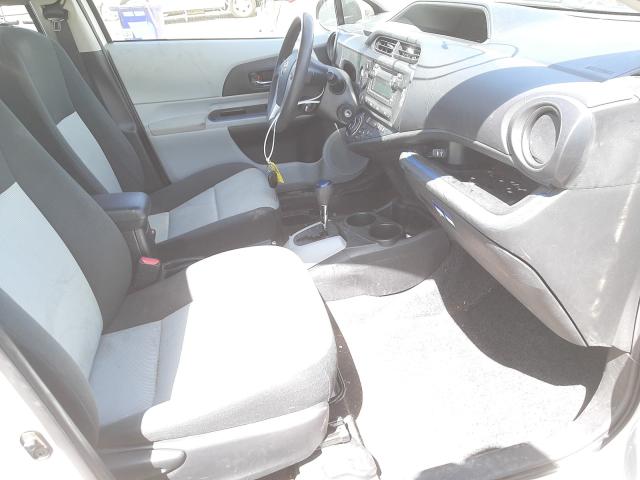 Photo 5 from auction – 2013 TOYOTA PRIUS C with VIN JTDKDTB30D1535402