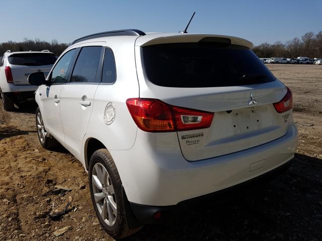 Photo 3 from auction – 2015 MITSUBISHI OUTLANDER with VIN 4A4AR4AW5FE047842