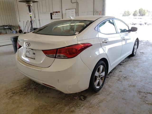 Photo 4 from auction – 2012 HYUNDAI ELANTRA GL with VIN 5NPDH4AE0CH119038