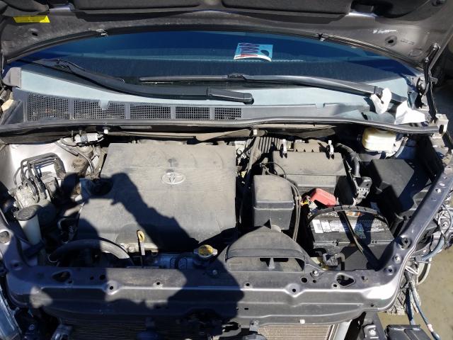 Photo 7 from auction – 2015 TOYOTA SIENNA LE with VIN 5TDKK3DC2FS561461