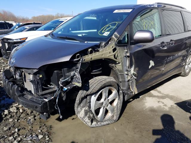 Photo 9 from auction – 2015 TOYOTA SIENNA LE with VIN 5TDKK3DC2FS561461