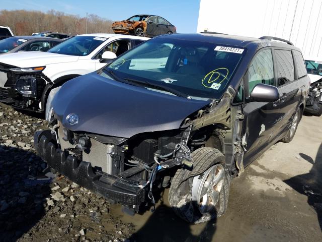Photo 2 from auction – 2015 TOYOTA SIENNA LE with VIN 5TDKK3DC2FS561461