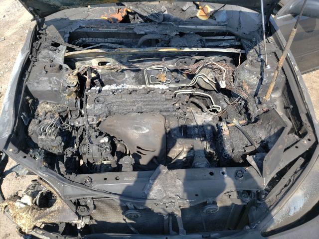 Photo 7 from auction – 2004 TOYOTA CAMRY LE with VIN 4T1BE32K84U355955