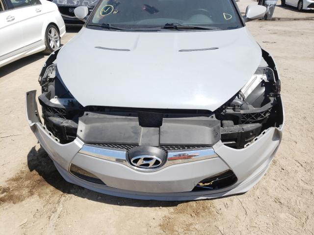 Photo 9 from auction – 2013 HYUNDAI VELOSTER with VIN KMHTC6AD8DU128327