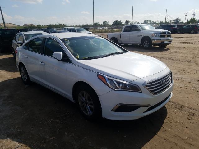 HYUNDAI SONATA SE 2017 with VIN 5NPE24AF8HH527888 - Photo from auction