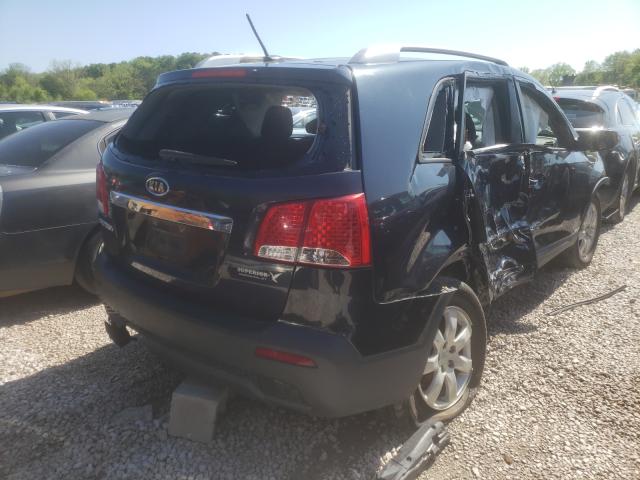 Photo 4 from auction – 2013 KIA SORENTO LX with VIN 5XYKTDA2XDG366653
