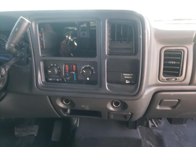 Photo 9 from auction – 2004 CHEVROLET SILVERADO with VIN 1GCEC19X44Z273155