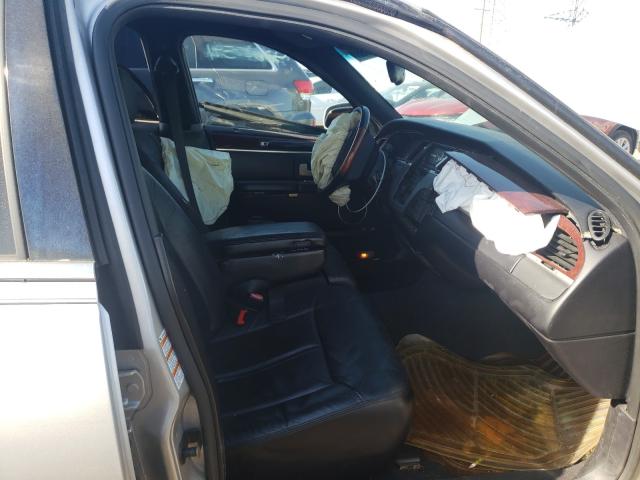 Photo 5 from auction – 2004 LINCOLN TOWN CAR U with VIN 1LNHM83W64Y657281