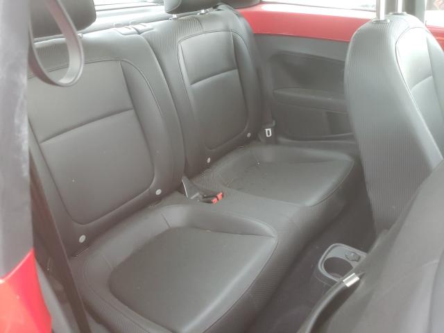 Photo 6 from auction – 2013 VOLKSWAGEN BEETLE with VIN 3VWJP7AT4DM665663
