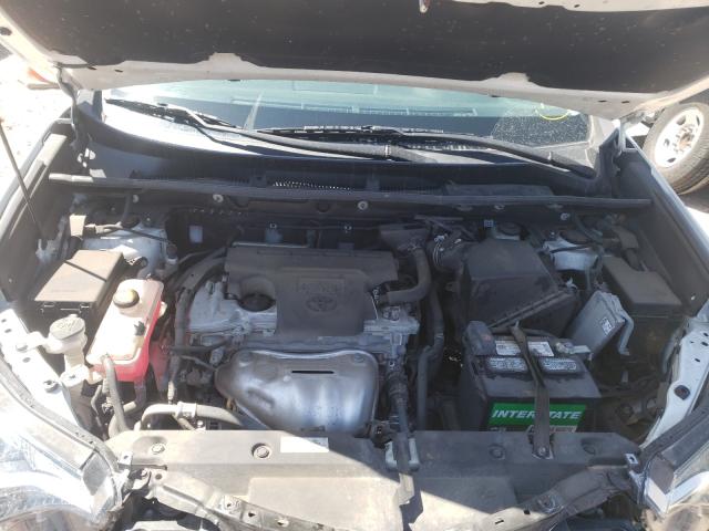 Photo 7 from auction – 2016 TOYOTA RAV4 XLE with VIN 2T3RFREV4GW487076