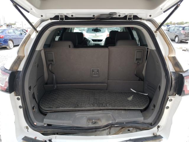 Photo 6 from auction – 2017 CHEVROLET TRAVERSE L with VIN 1GNKRFED7HJ336559