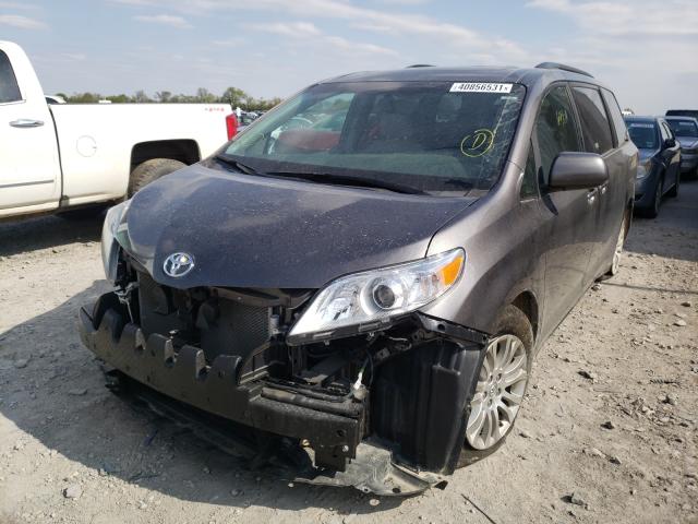Photo 2 from auction – 2017 TOYOTA SIENNA XLE with VIN 5TDYZ3DC8HS810449