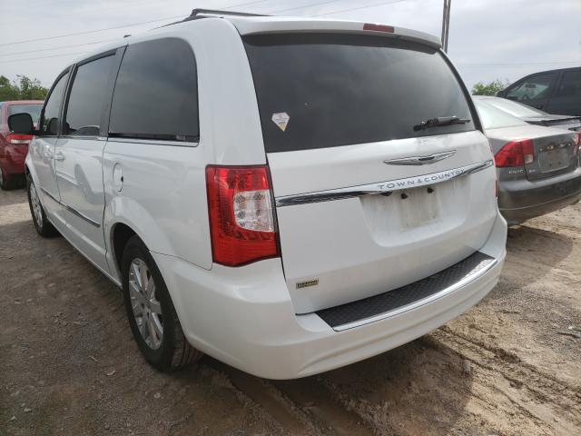 Photo 3 from auction – 2015 CHRYSLER TOWN & COU with VIN 2C4RC1BG4FR534440
