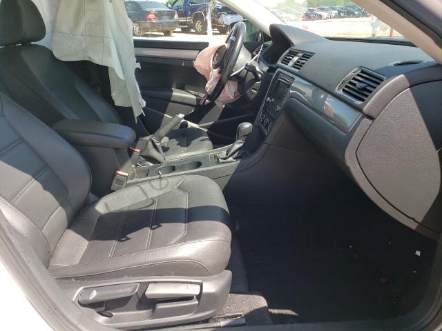 Photo 5 from auction – 2015 VOLKSWAGEN PASSAT S with VIN 1VWAT7A36FC107720