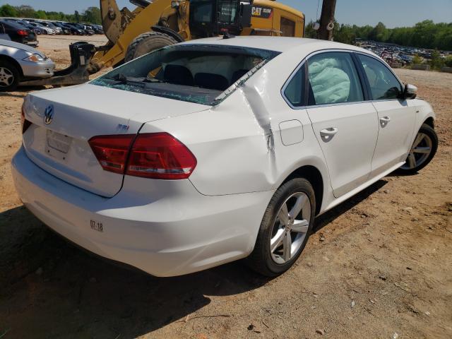 Photo 4 from auction – 2015 VOLKSWAGEN PASSAT S with VIN 1VWAT7A36FC107720