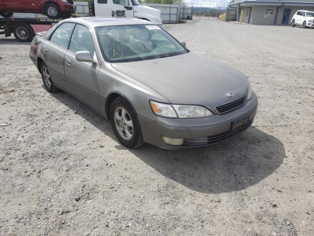 LEXUS ES 300 1998 with VIN JT8BF28G8W0084550 - Photo from auction