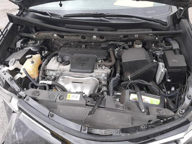 Photo 7 from auction – 2017 TOYOTA RAV4 LE with VIN JTMZFREV3HJ709347